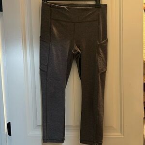 Lululemon athletic crop pants